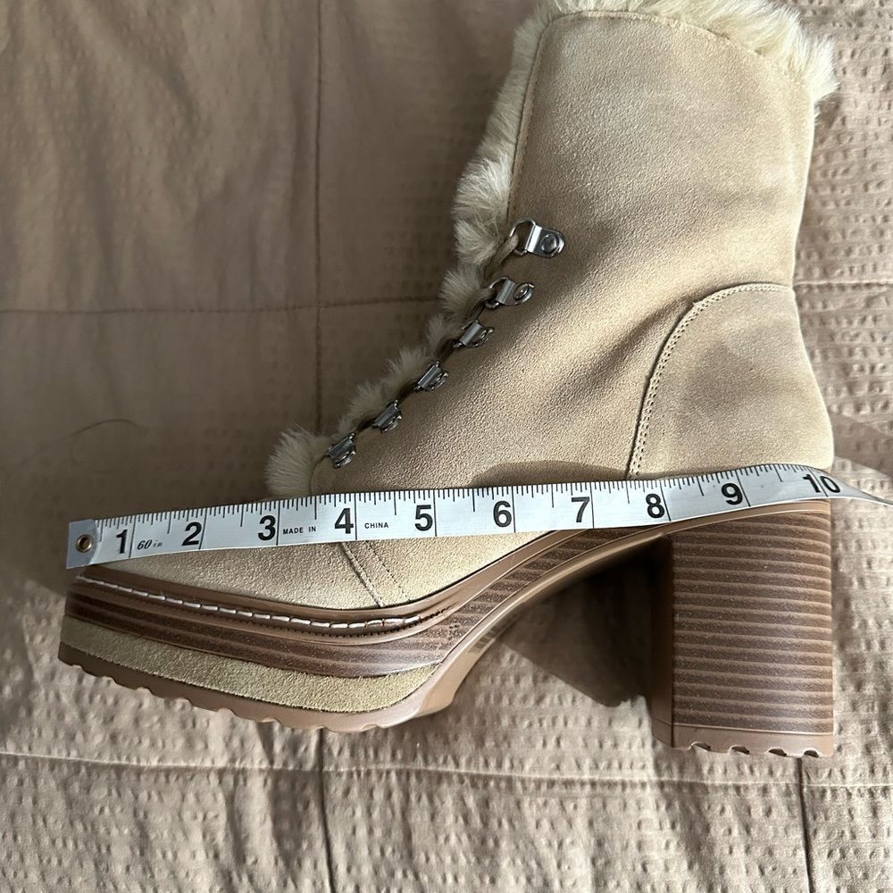 Steve Madden Women’s Scoops Faux Fur Platform Booties in the Size 9.5M - Picture 14 of 16